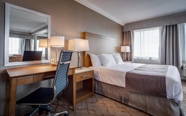 Monte Carlo Inns - Vaughan Suites image 12