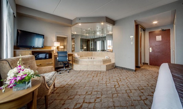 Monte Carlo Inns - Vaughan Suites image 29